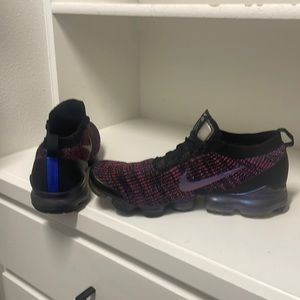 Men’s Size 13 Nike Flyknit VaporMax